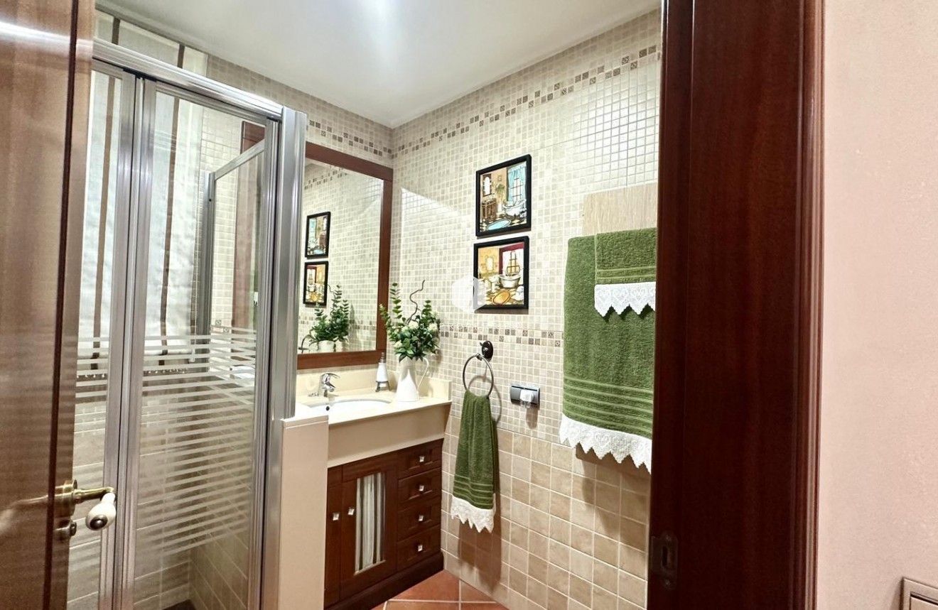 Resale - Chalet -
Torrevieja - La siesta