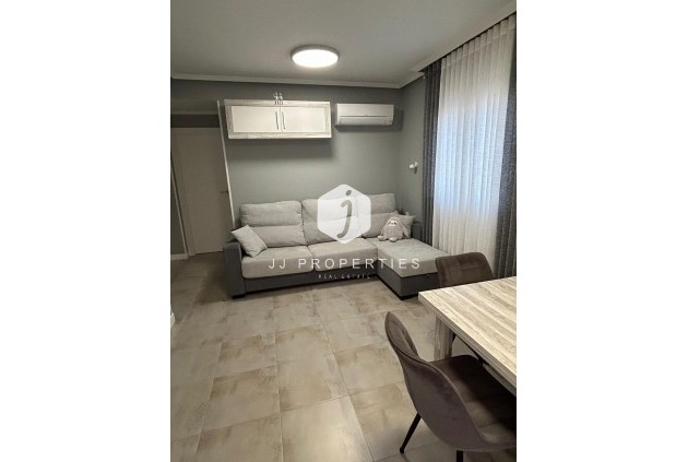 Resale - Apartment / flat -
Torrevieja - Playa del Cura