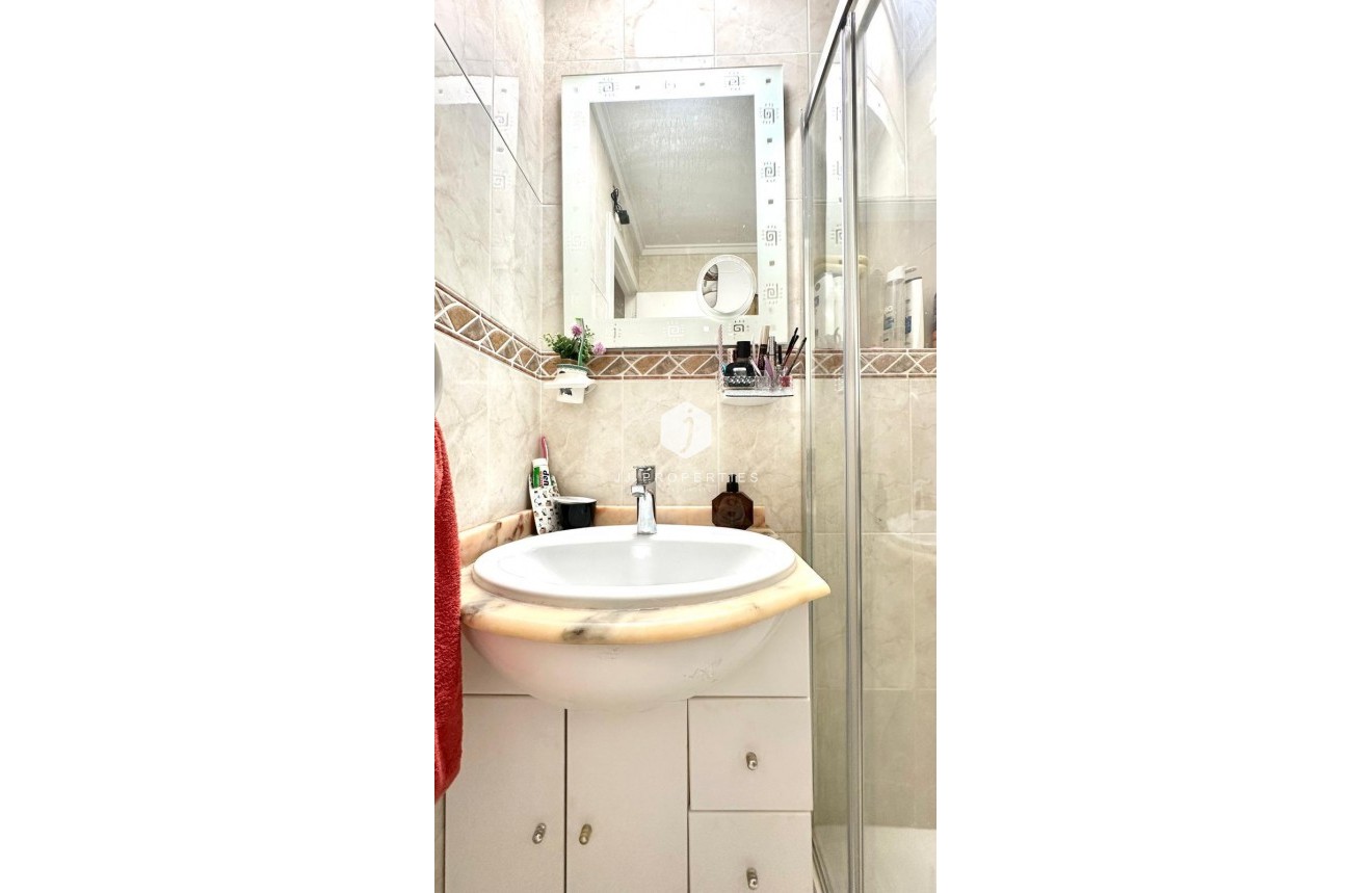 Resale - Villa -
Orihuela Costa - La Regia