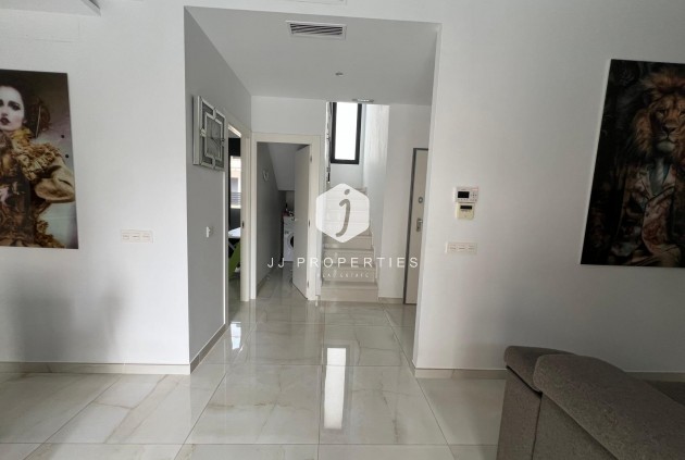 Resale - Villa -
Orihuela Costa - Lomas de Cabo Roig