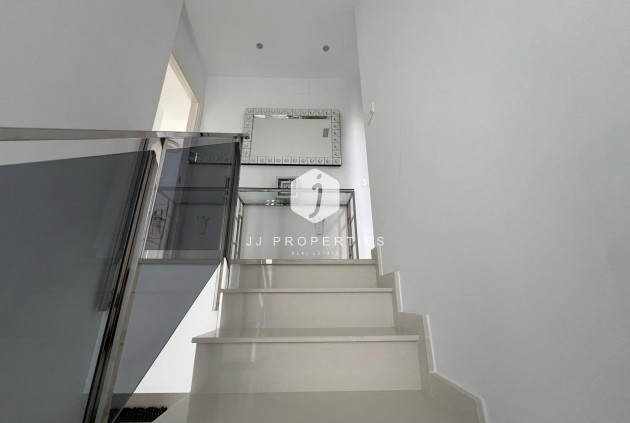 Resale - Villa -
Orihuela Costa - Lomas de Cabo Roig