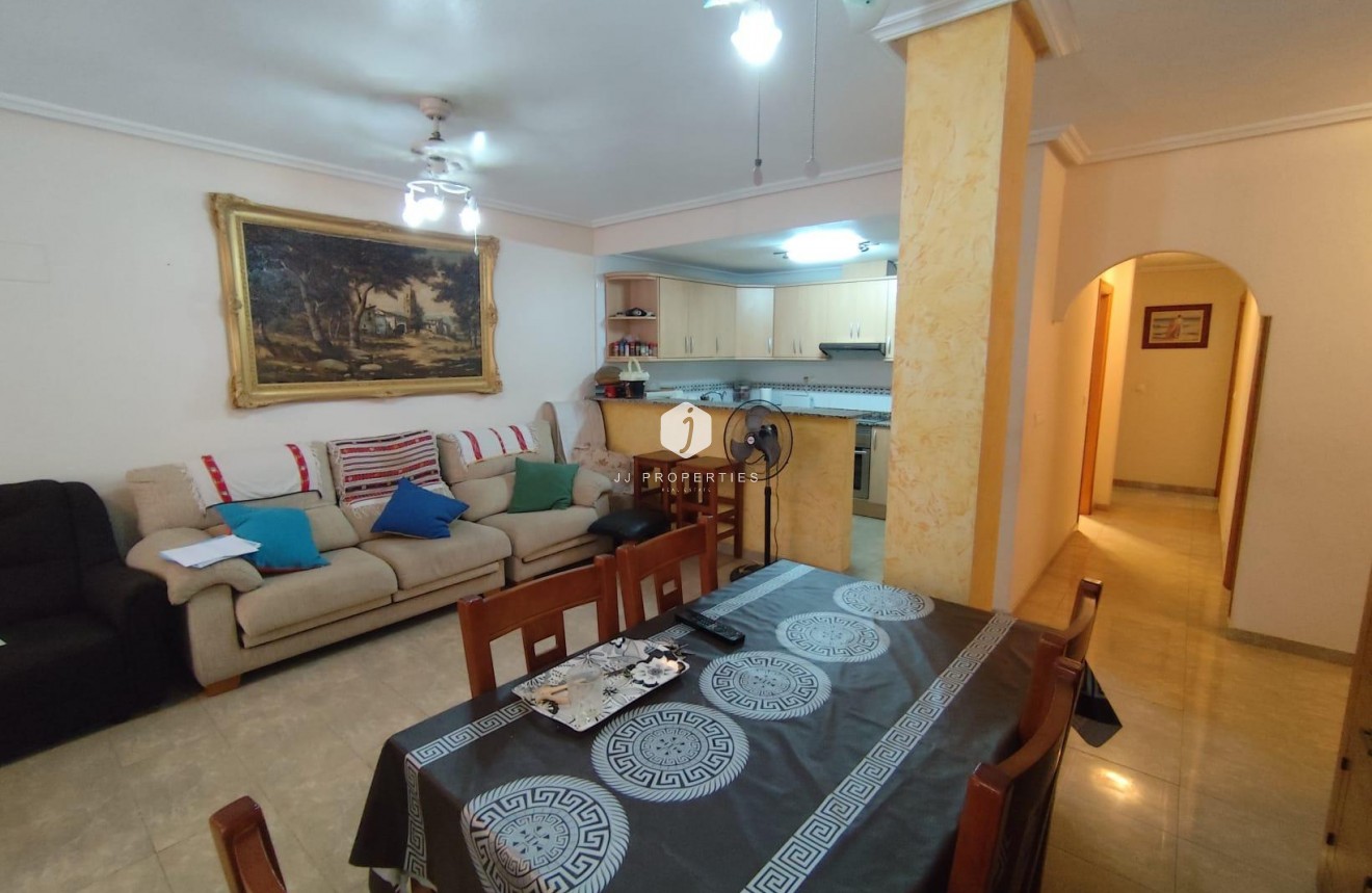 D'occasion - Appartement -
Torrevieja - Estacion de autobuses