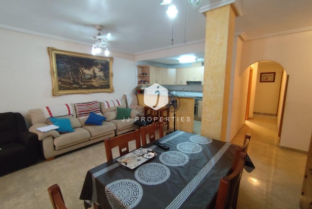 D'occasion - Appartement -
Torrevieja - Estacion de autobuses