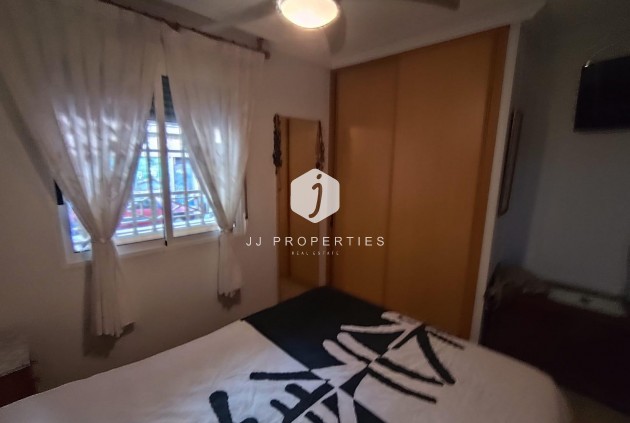 D'occasion - Appartement -
Torrevieja - Estacion de autobuses