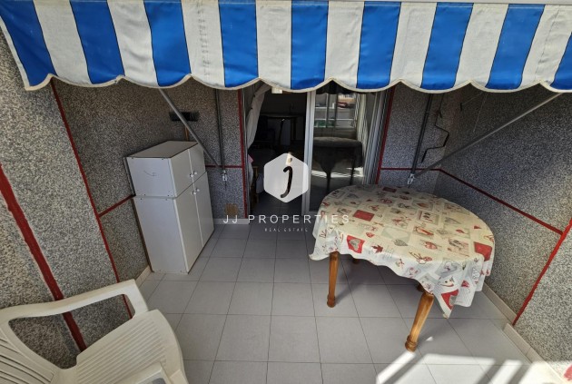 Resale - Apartment / flat -
Torrevieja - Centro