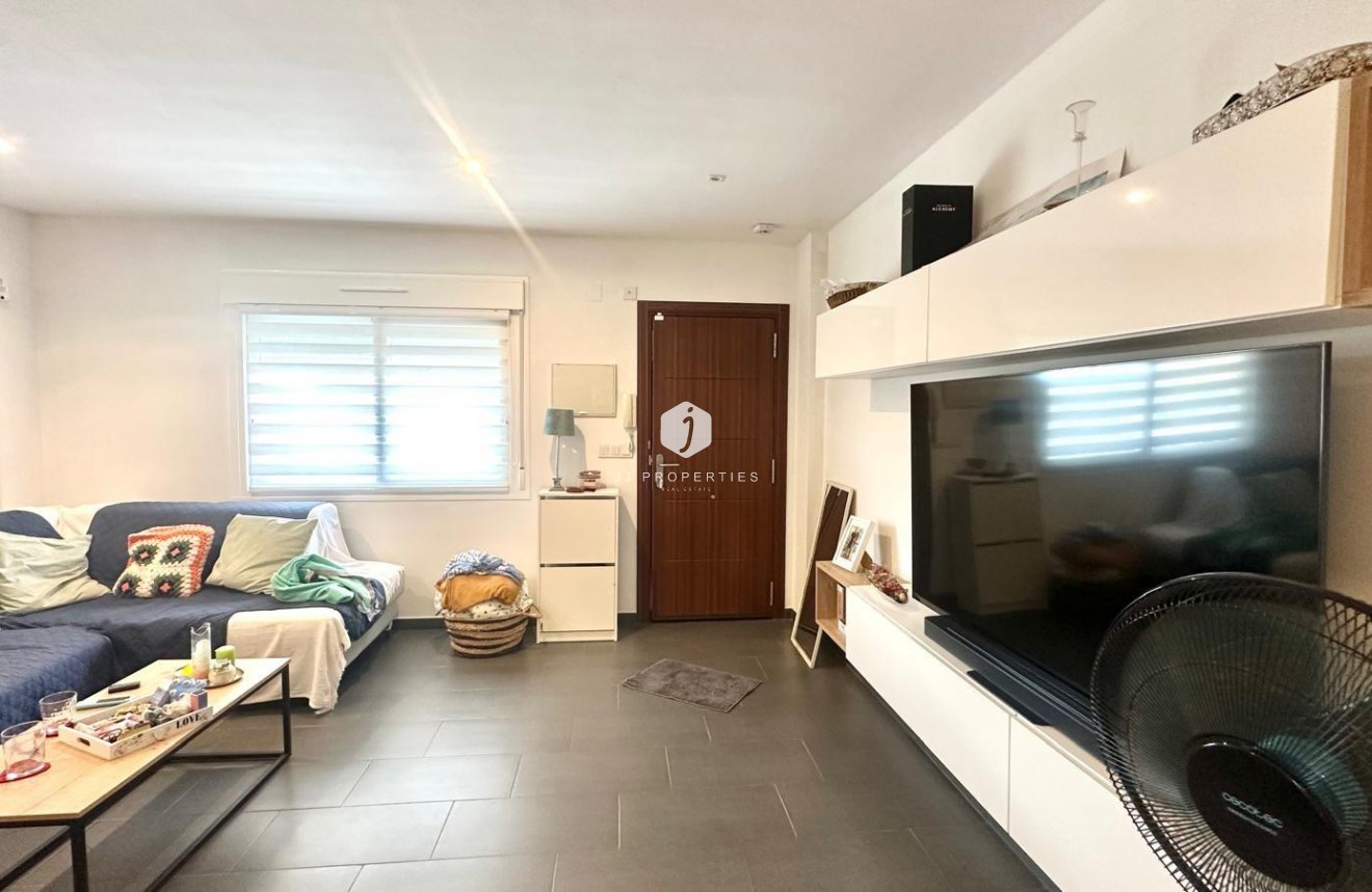 Resale - Chalet -
Torrevieja - aguas nuevas