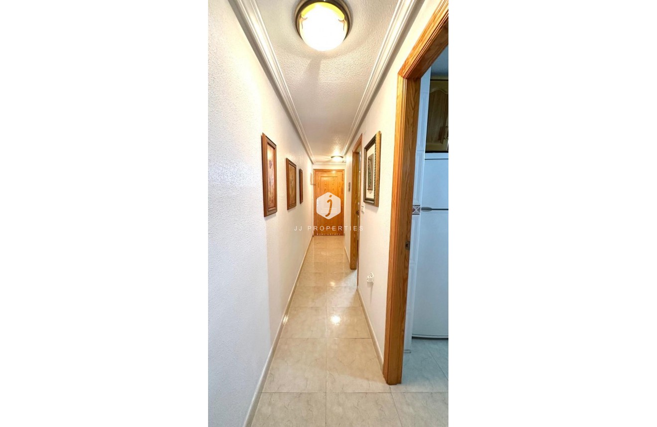 Aus zweiter Hand - Penthouse -
Torrevieja - Centro