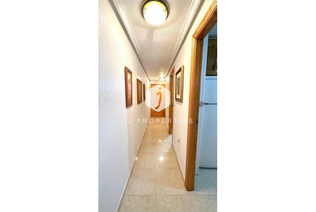 Aus zweiter Hand - Penthouse -
Torrevieja - Centro