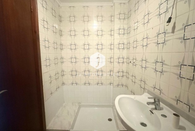 Resale - Apartment / flat -
Torrevieja - Estacion de autobuses