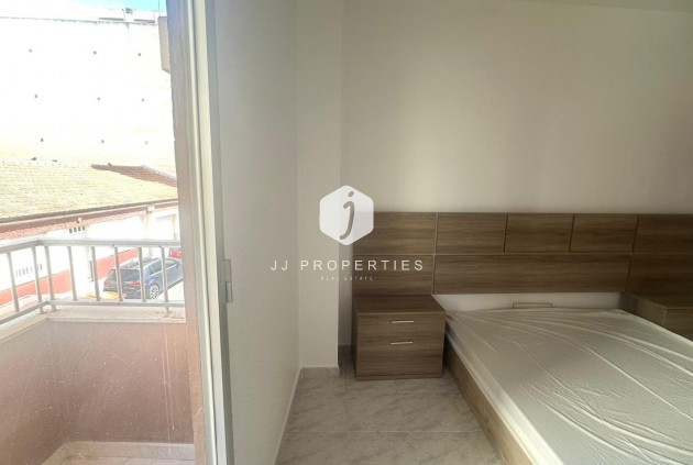 Resale - Apartment / flat -
Torrevieja - Estacion de autobuses