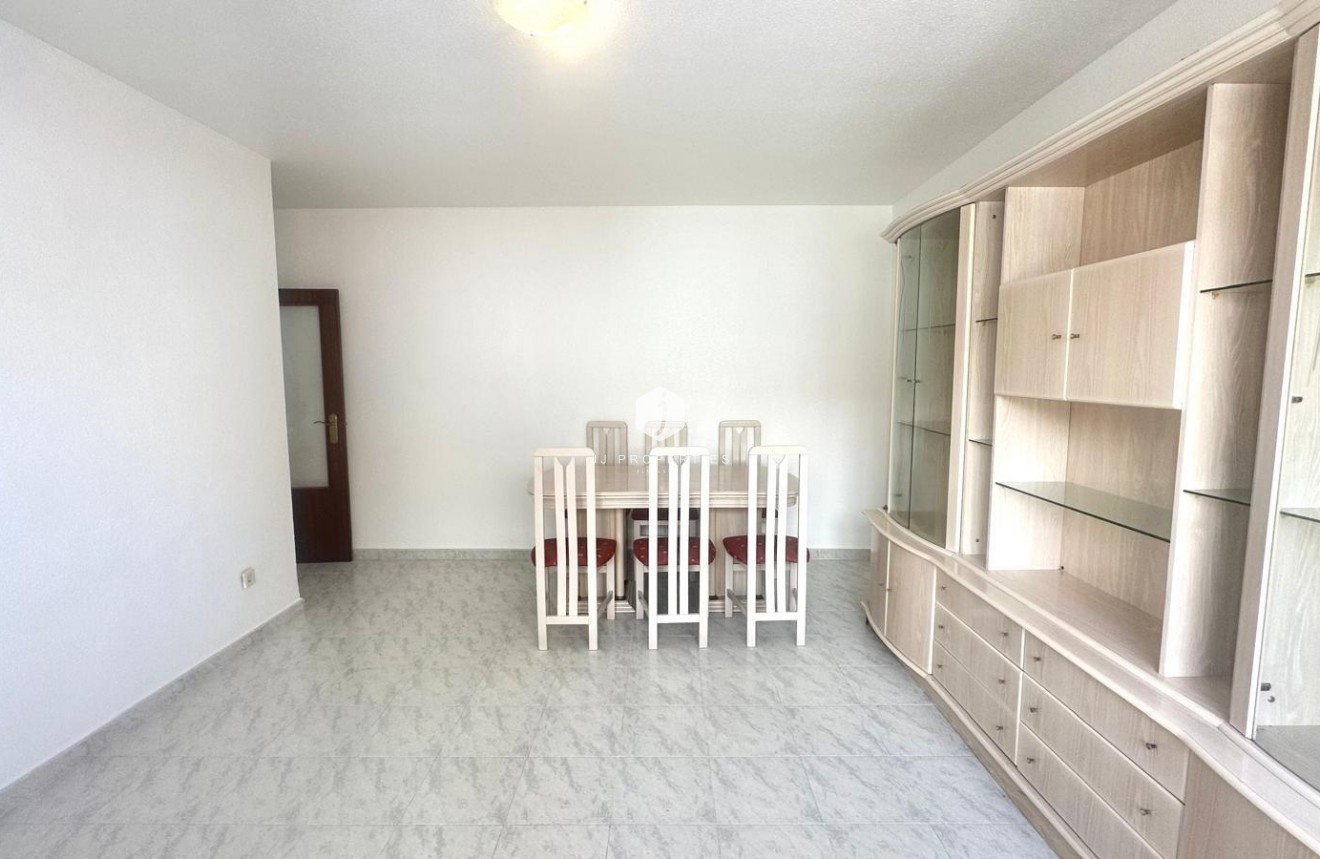 Resale - Apartment / flat -
Torrevieja - Estacion de autobuses