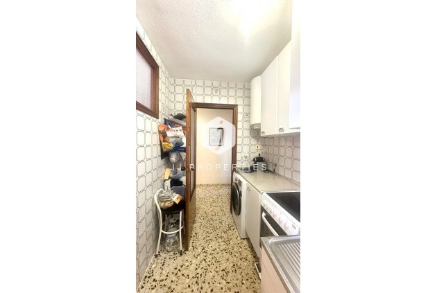 Resale - Apartment / flat -
Torrevieja - Punta prima