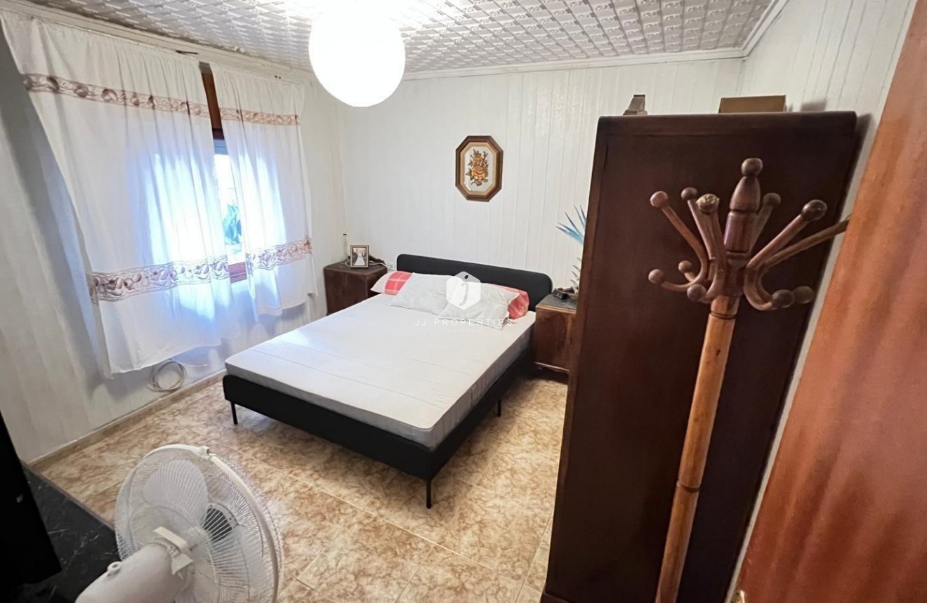 Resale - Apartment / flat -
Torrevieja