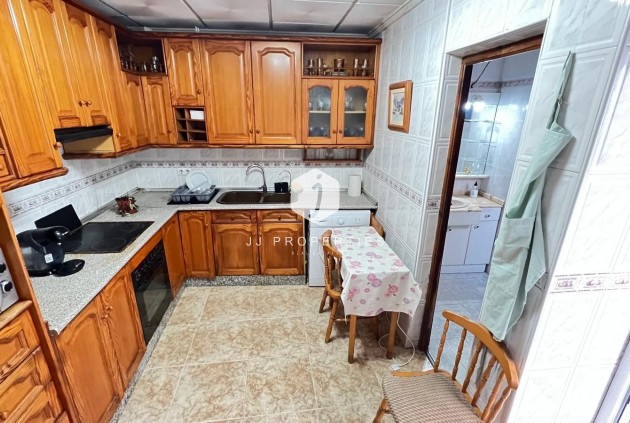 Resale - Apartment / flat -
Torrevieja