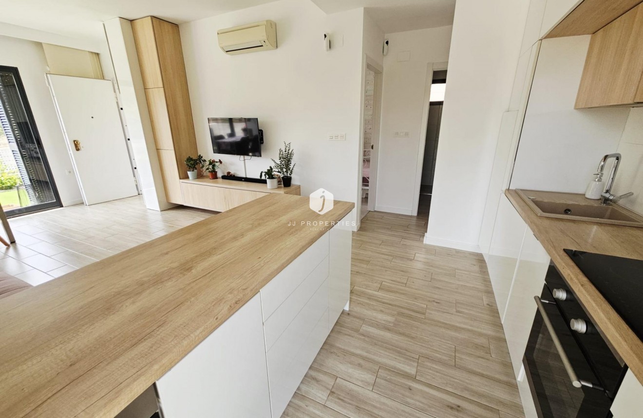 Resale - Villa -
Orihuela Costa - La Regia