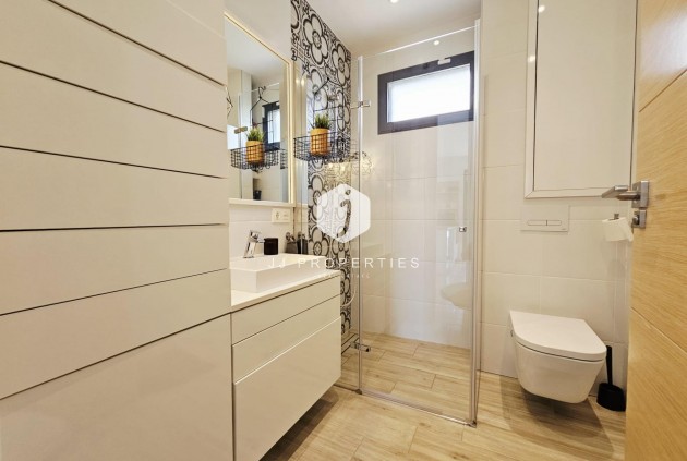 Resale - Villa -
Orihuela Costa - La Regia