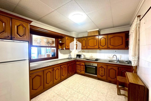 Resale - Apartment / flat -
Torrevieja - Centro