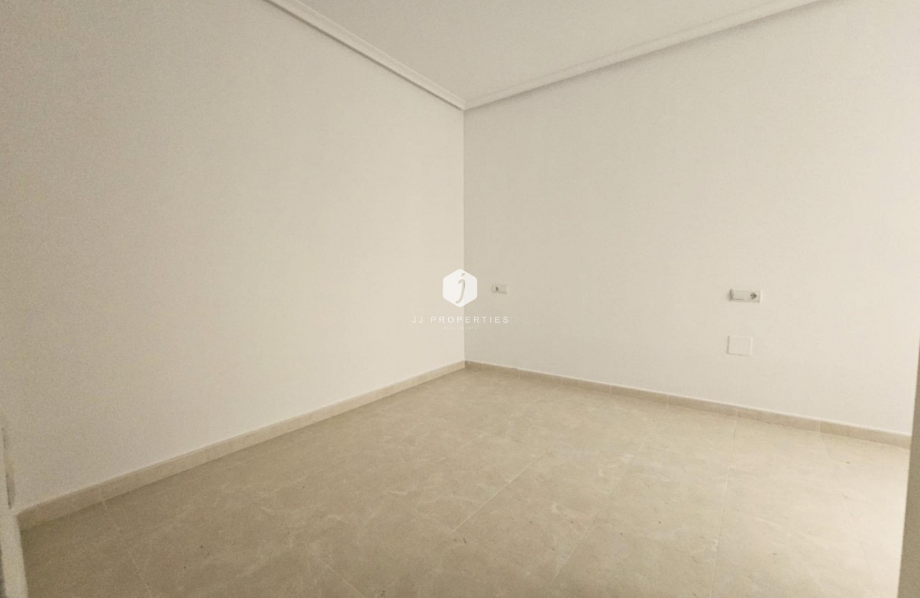 Aus zweiter Hand - Wohnung -
Torrevieja