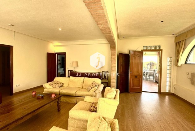 Resale - Villa -
Cabo Roig - Costa Blanca