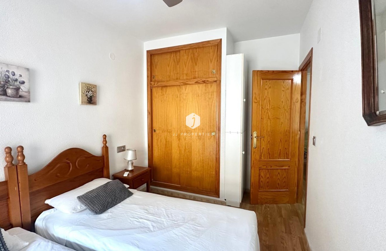 Resale - Apartment / flat -
Torrevieja - Acequion