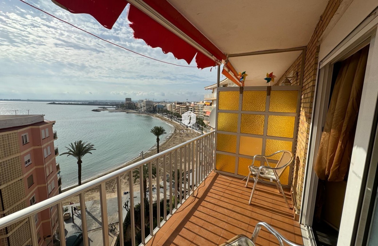 Aus zweiter Hand - Wohnung -
Torrevieja - Playa del Cura