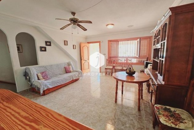Resale - Villa -
Guardamar del Segura - Guarmar Del Segura