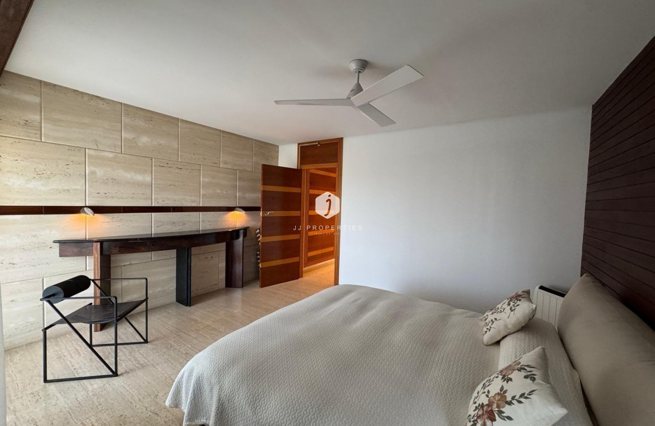 Resale - Villa -
Orihuela Costa - Altos De Campoamor