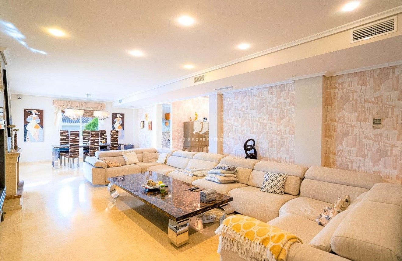 D'occasion - Villa -
Torrevieja - Torre la mata