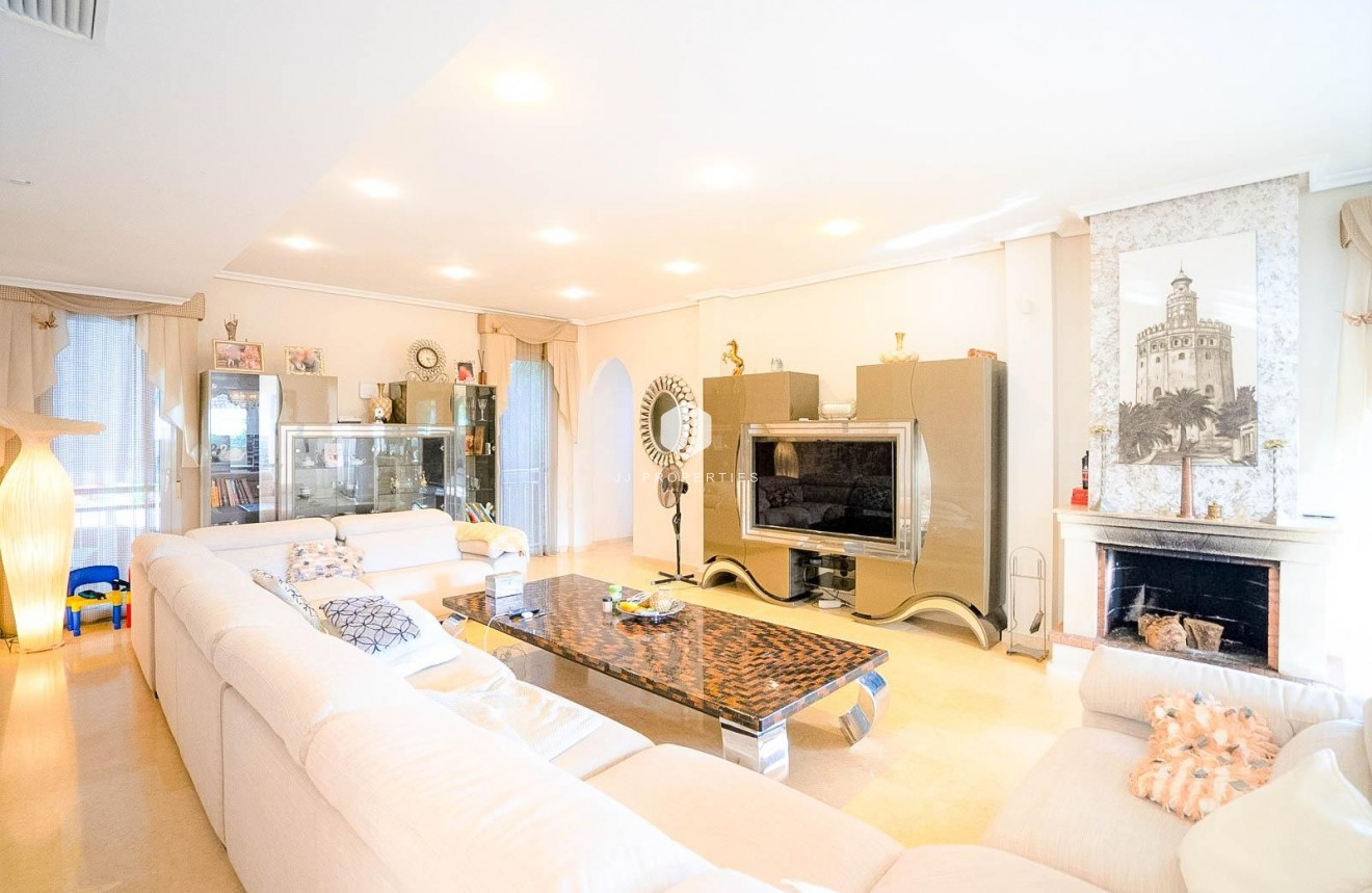 D'occasion - Villa -
Torrevieja - Torre la mata