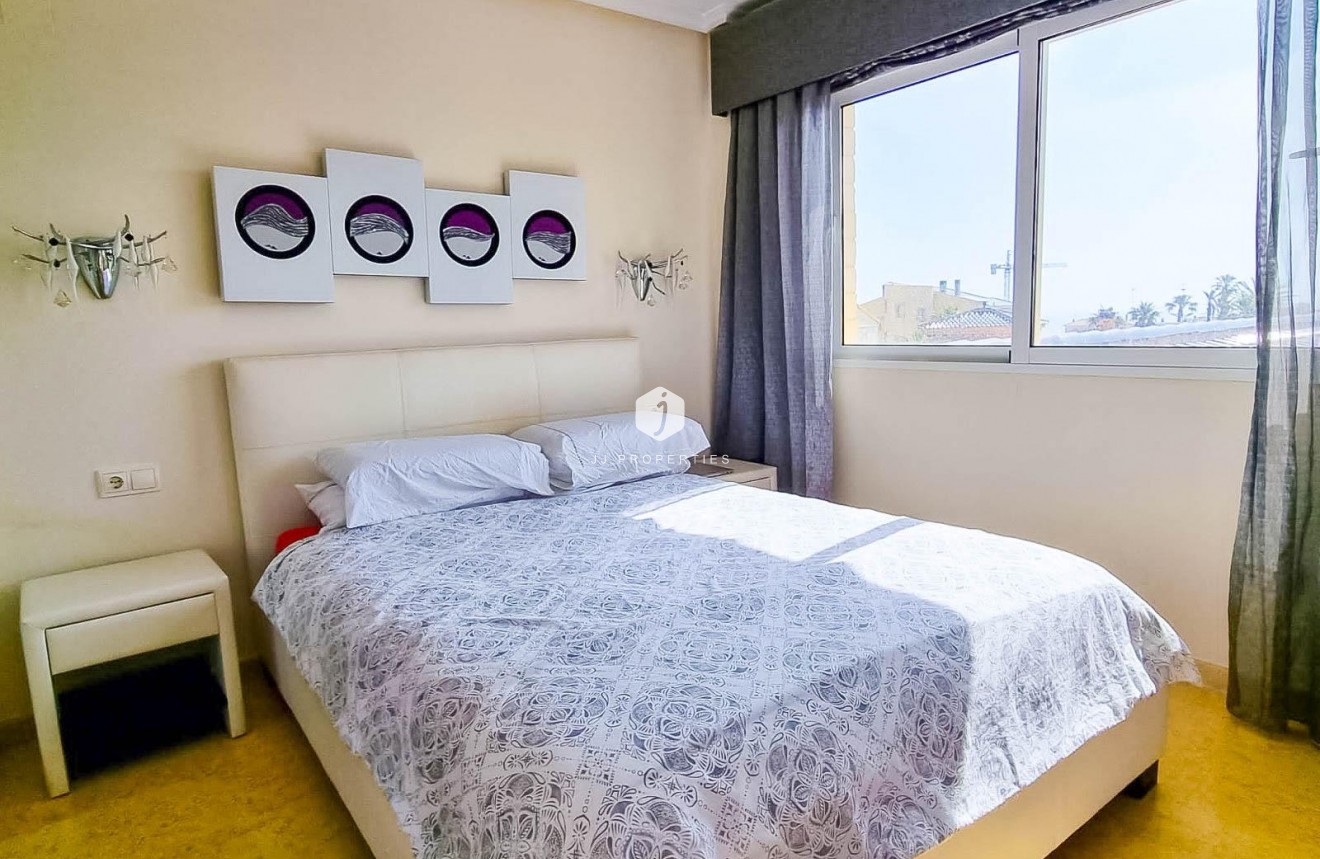 D'occasion - Villa -
Torrevieja - Torre la mata