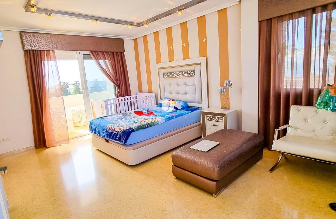 D'occasion - Villa -
Torrevieja - Torre la mata