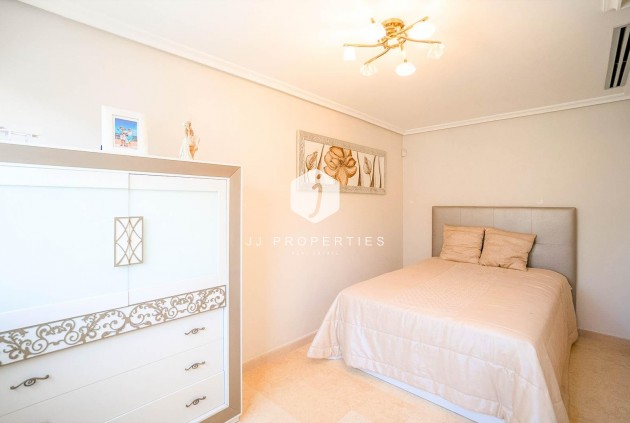 D'occasion - Villa -
Torrevieja - Torre la mata