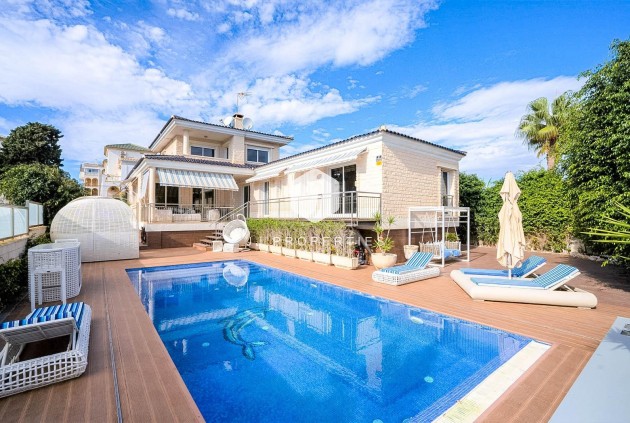 D'occasion - Villa -
Torrevieja - Torre la mata