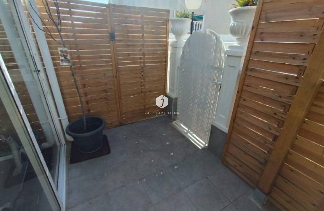 Resale - Apartment / flat -
Torrevieja - Los Balcones