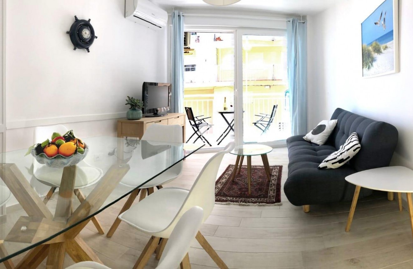 Resale - Apartment / flat -
Guardamar del Segura - Guardamar Playa