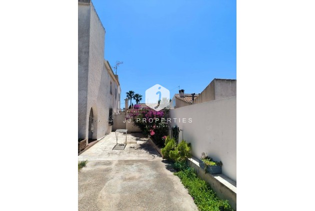 Resale - Chalet -
Orihuela Costa - Cabo Roig