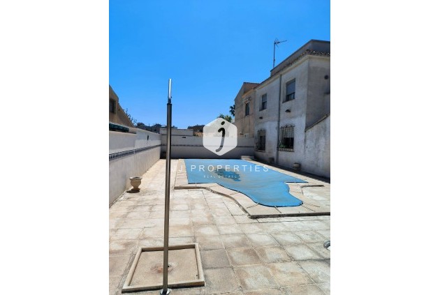 Resale - Chalet -
Orihuela Costa - Cabo Roig