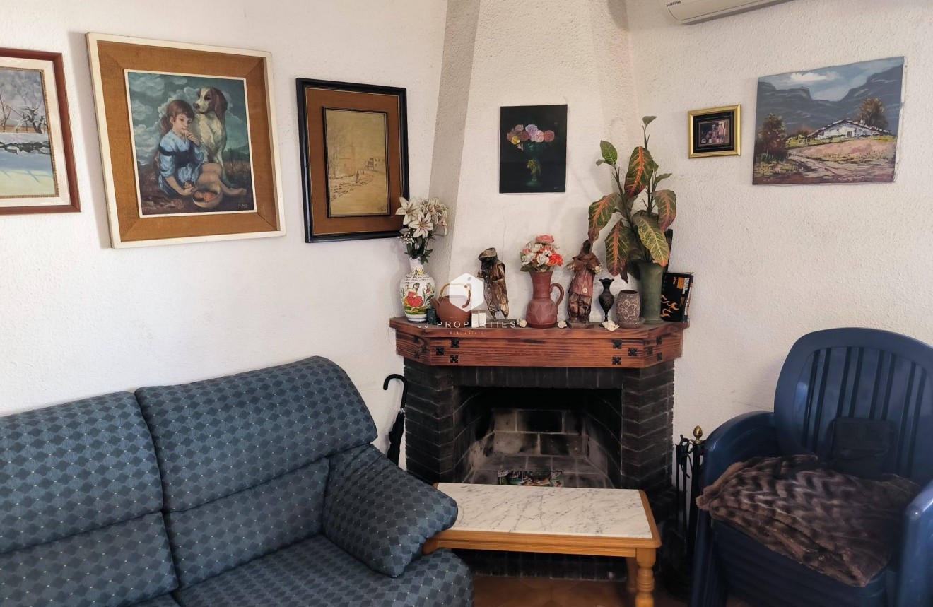 Resale - Chalet -
Orihuela Costa - Cabo Roig