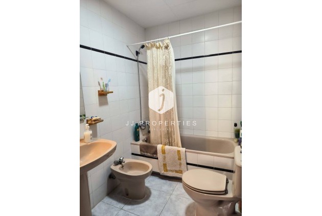 Resale - Chalet -
Orihuela Costa - Cabo Roig