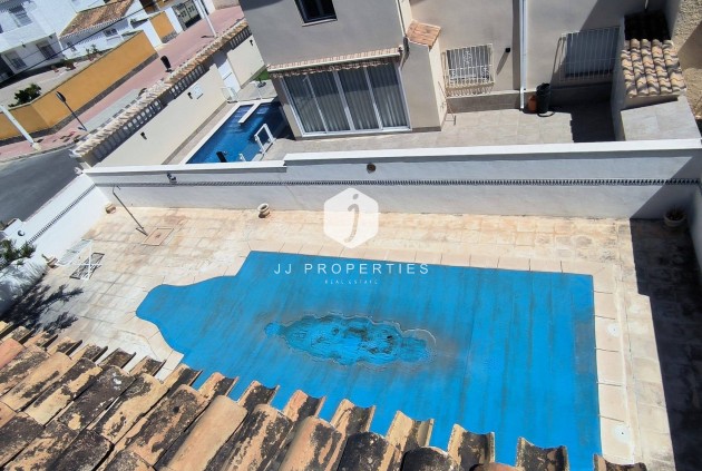 Resale - Chalet -
Orihuela Costa - Cabo Roig