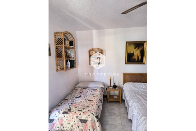 Resale - Chalet -
Orihuela Costa - Cabo Roig