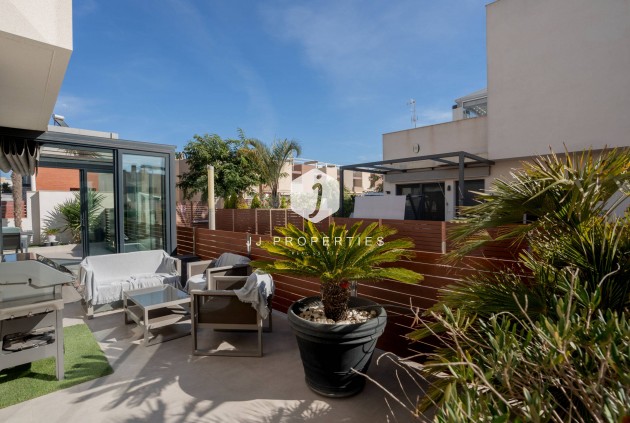 Resale - Villa -
Torrevieja - Aguas Nuevas 2