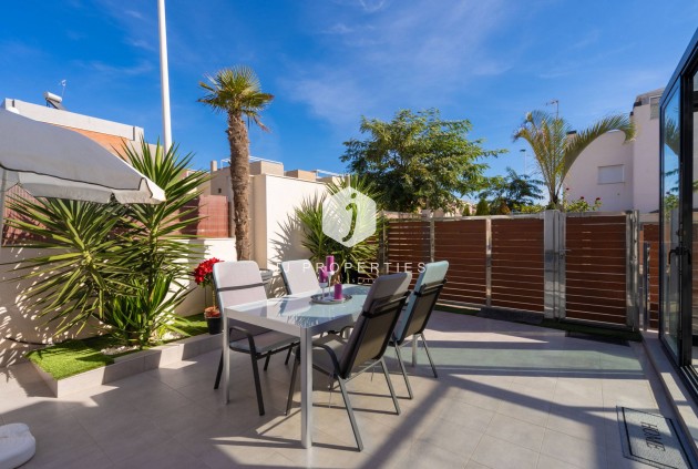 Resale - Villa -
Torrevieja - Aguas Nuevas 2