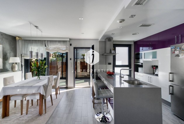 Resale - Villa -
Torrevieja - Aguas Nuevas 2