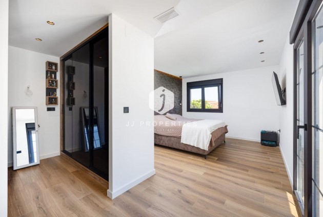 D'occasion - Villa -
Torrevieja - Costa Blanca