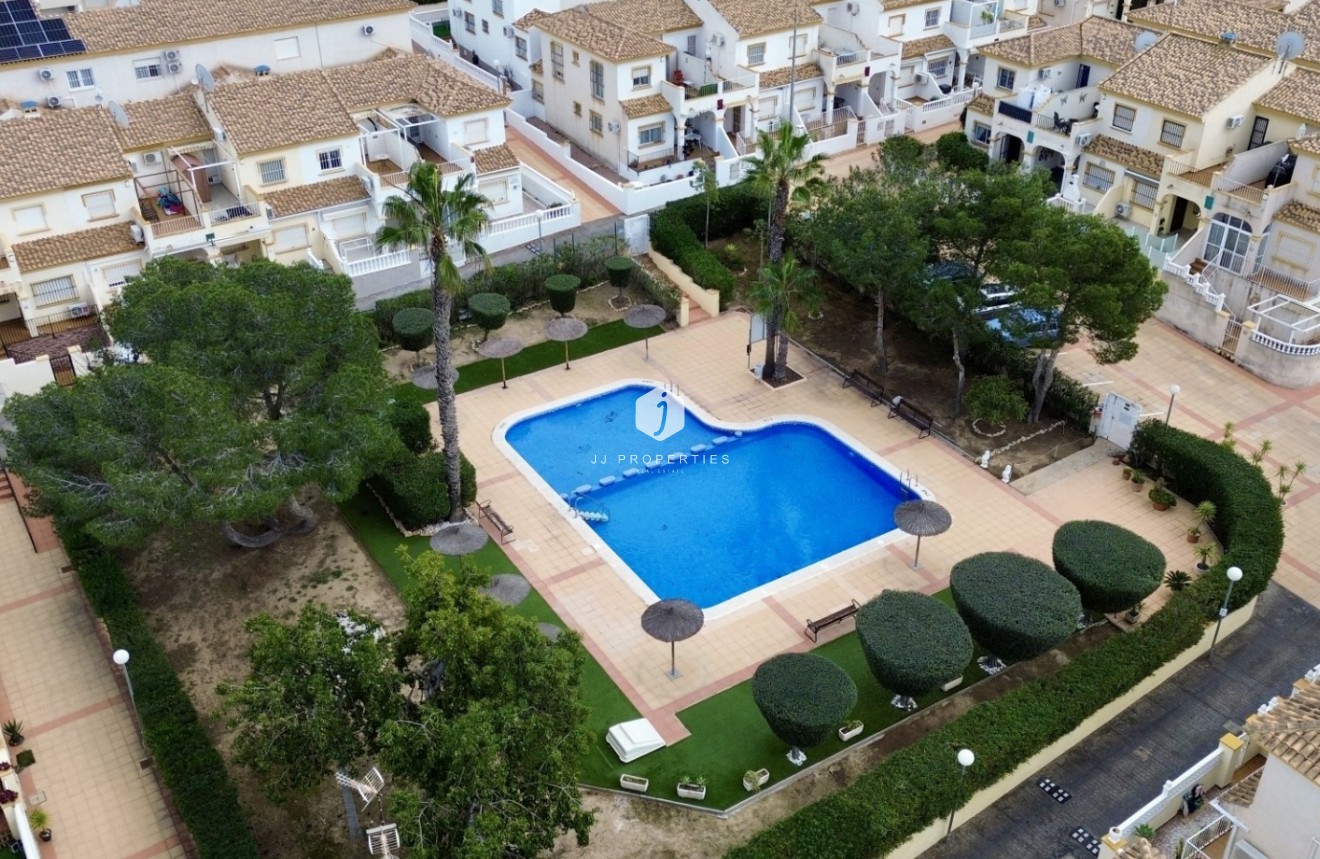 Tweedehands - Chalet -
Orihuela Costa - Costa Blanca