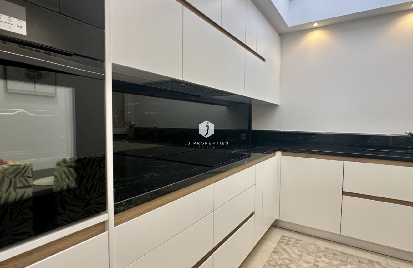 Tweedehands - Chalet -
Orihuela Costa - Costa Blanca