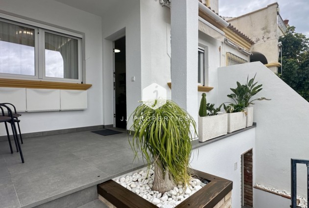 Tweedehands - Chalet -
Orihuela Costa - Costa Blanca