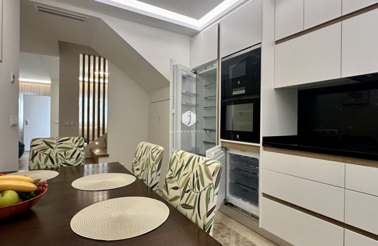 Tweedehands - Chalet -
Orihuela Costa - Costa Blanca