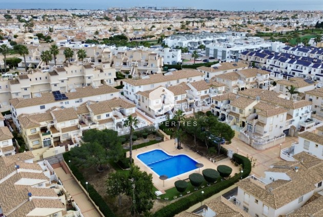 Tweedehands - Chalet -
Orihuela Costa - Costa Blanca